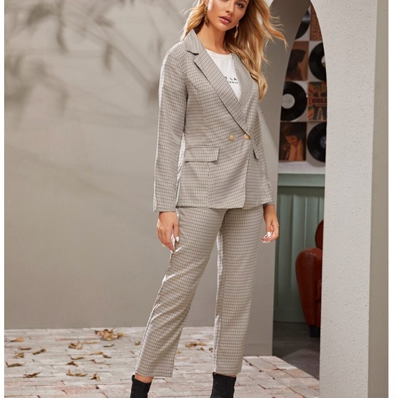 2 piece checkered suit - Picture 2 of 3